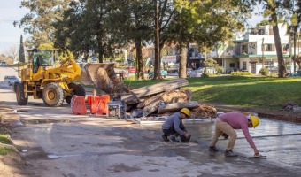 AVANZAN LOS TRABAJOS DE REPARACI�N EN EL BOULEVARD SILVIO GESELL